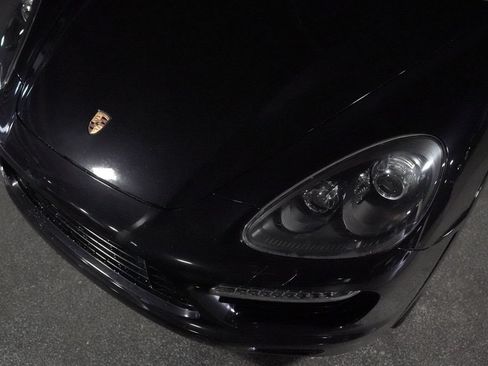 Used 2014 Porsche Cayenne Turbo AWD/4WD image 4