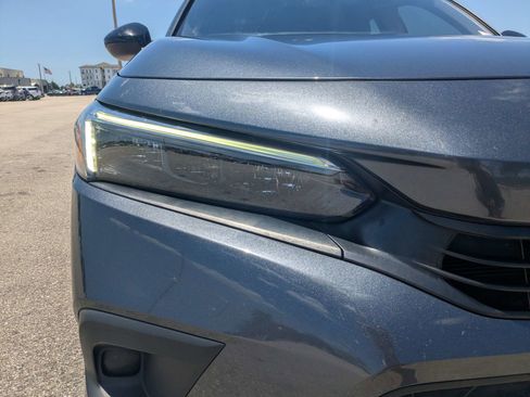 Used 2022 Honda Civic Sport image 10