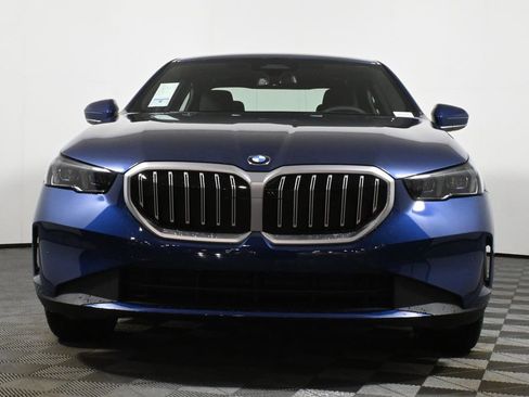 Used 2026 BMW 530i xDrive w/ Premium Package image 10