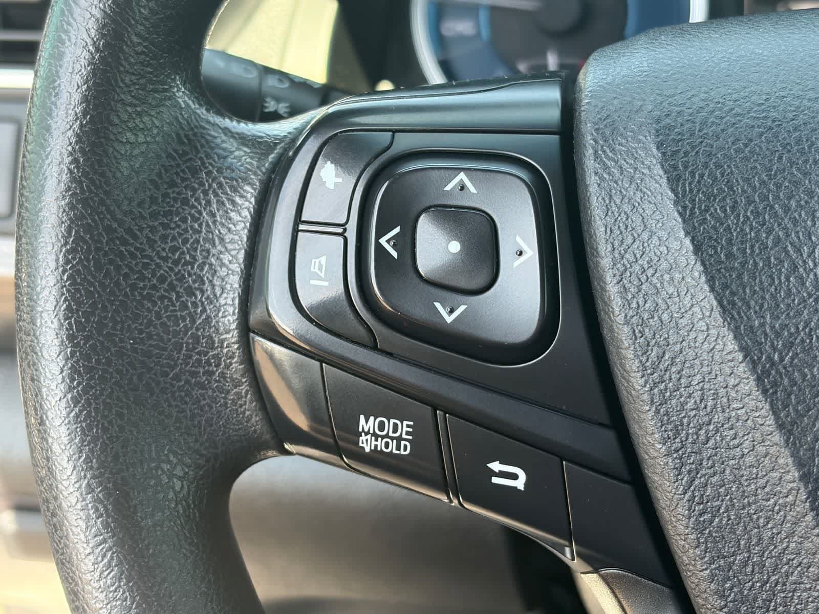 Used 2017 Toyota Camry LE FWD image 19