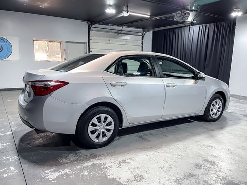 Used 2014 Toyota Corolla CE image 8