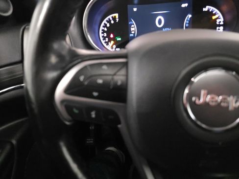 Used 2021 Jeep Grand Cherokee Limited w/ Trailer Tow Group IV image 15