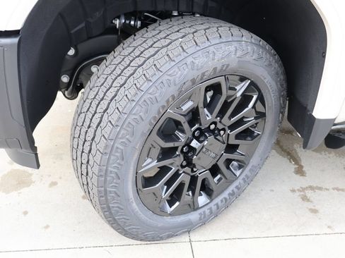 New 2026 GMC Sierra 2500 AT4 w/ AT4 Premium Plus Package AWD/4WD image 51