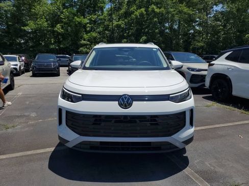 New 2026 Volkswagen Tiguan SE AWD/4WD image 2