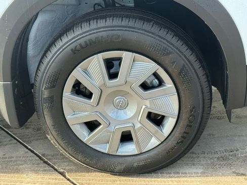 New 2026 Nissan Kicks S image 10