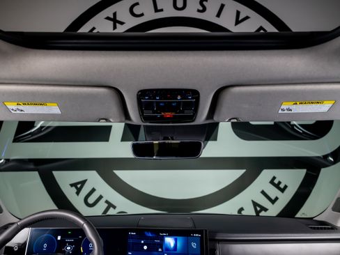 Used 2024 Hyundai Santa Fe Limited image 9