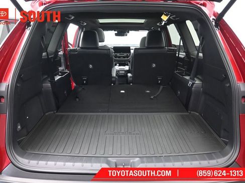 Used 2026 Toyota Grand Highlander AWD Hybrid image 36