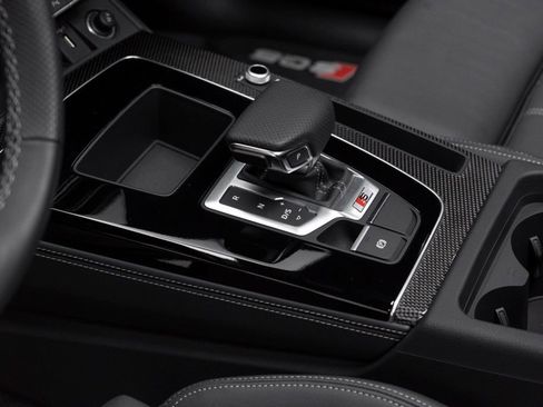 Used 2024 Audi SQ5 Premium Plus w/ Premium Plus Package image 38