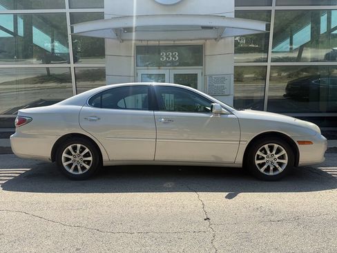 Used 2003 Lexus ES 330 FWD image 3