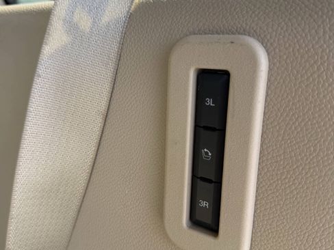 Used 2016 Lincoln Navigator Reserve AWD/4WD image 33