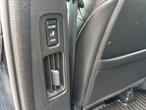 Certified 2025 Honda Odyssey EX-L image 18
