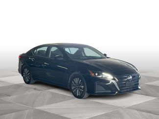 Used 2024 Nissan Altima 2.5 SV FWD video 2