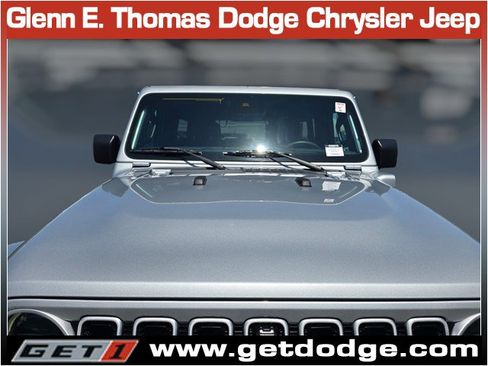Used 2024 Jeep Wrangler Unlimited Sahara w/ Technology Group AWD/4WD image 5