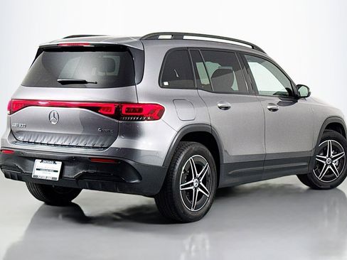 Used 2023 Mercedes-Benz EQB 300 4MATIC image 13