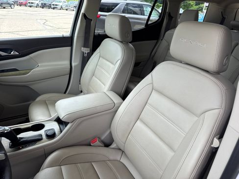 Used 2019 GMC Acadia Denali AWD/4WD image 25