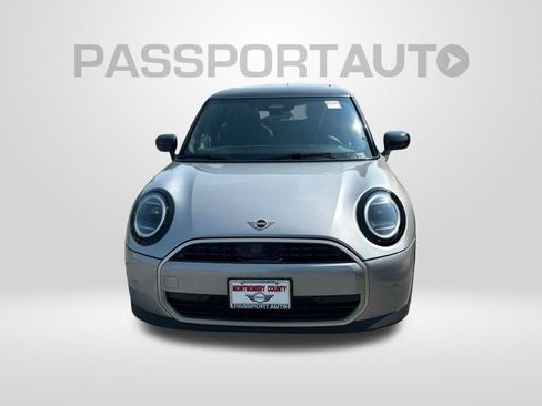 Used 2025 MINI Cooper 2-Door Hardtop FWD image 2