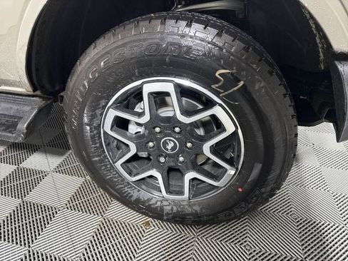New 2025 Ford Bronco Outer Banks AWD/4WD image 12