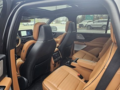 New 2025 Lincoln Aviator Black Label image 6