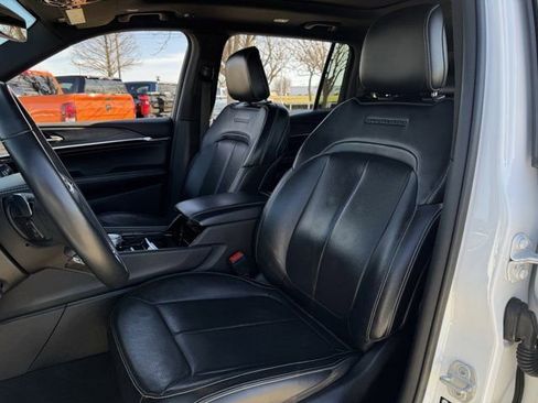 Used 2022 Jeep Grand Cherokee L Overland image 28