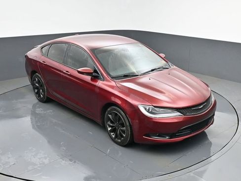Used 2015 Chrysler 200 S w/ Comfort Group image 19