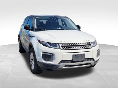 Used 2017 Land Rover Range Rover Evoque SE AWD/4WD image 3