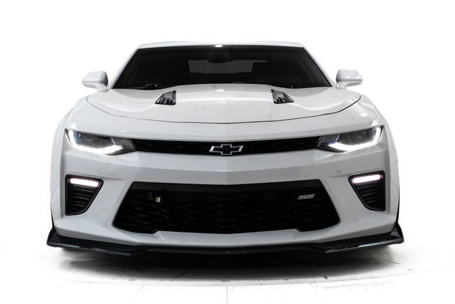 Used 2016 Chevrolet Camaro SS RWD image 7