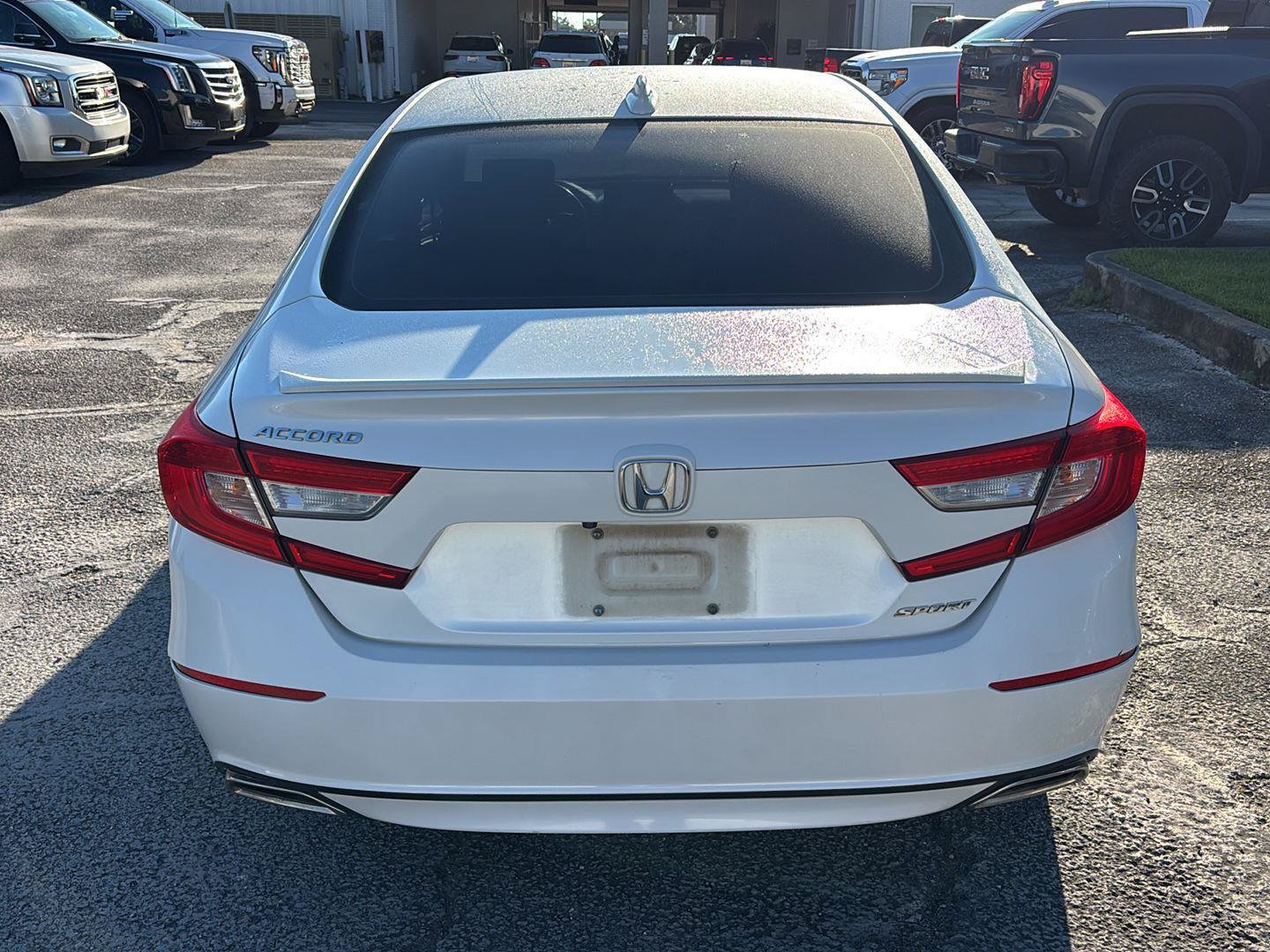 Used 2018 Honda Accord Sport image 6