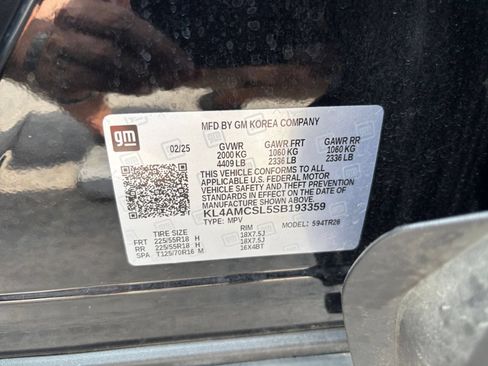 Used 2025 Buick Encore GX Preferred AWD/4WD image 27