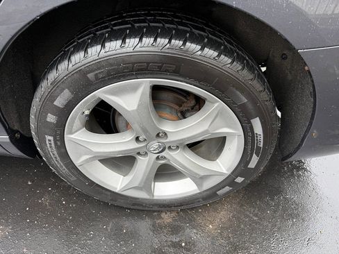Used 2011 Toyota Venza AWD w/ Convenience Pkg image 34