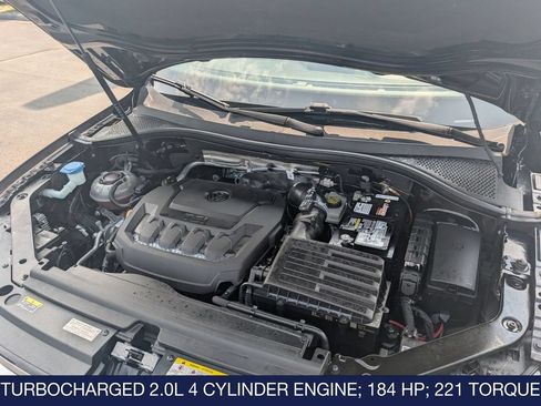 Certified 2023 Volkswagen Tiguan SEL R-Line AWD/4WD image 34
