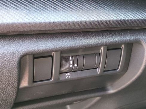 New 2025 Subaru Crosstrek 2.5i Limited w/ Crosstrek Mirror Package image 18