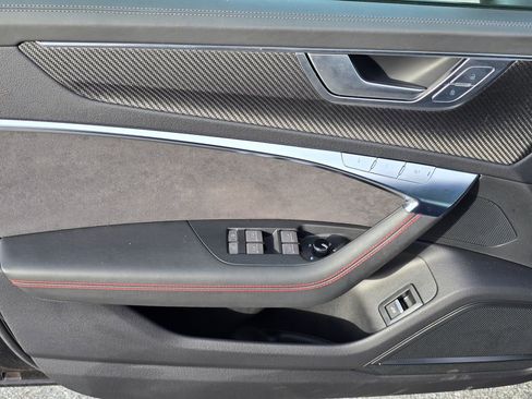 Used 2025 Audi S6 Prestige image 19