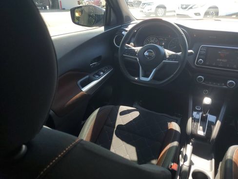 Used 2019 Nissan Kicks SR w/ Exterior Electronics Package FWD image 19