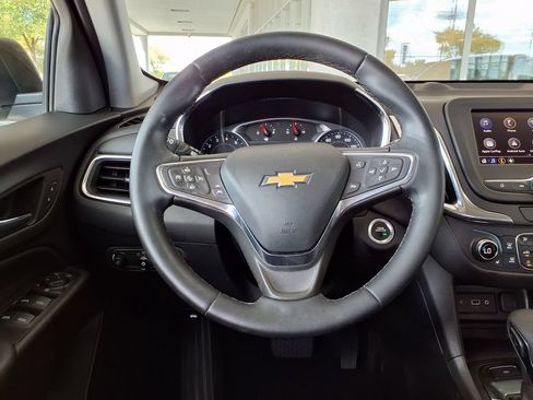 Used 2023 Chevrolet Equinox LT AWD/4WD image 17