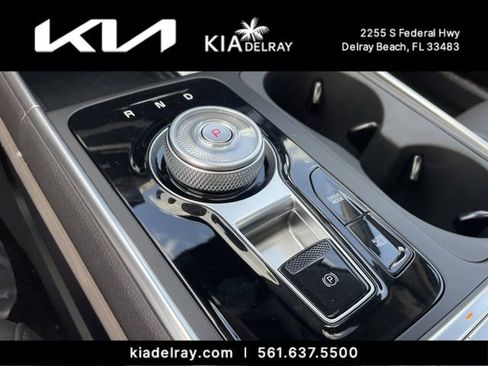 New 2026 Kia Carnival SX FWD image 25