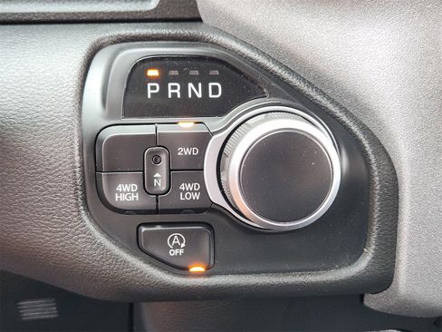 Used 2025 RAM 1500 Tradesman image 31