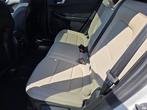 Certified 2022 Ford Escape SEL image 16