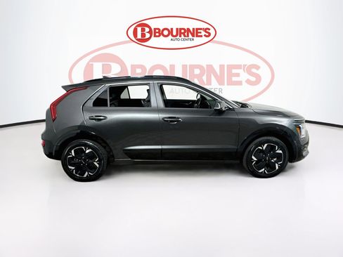Used 2024 Kia Niro Wind FWD image 11