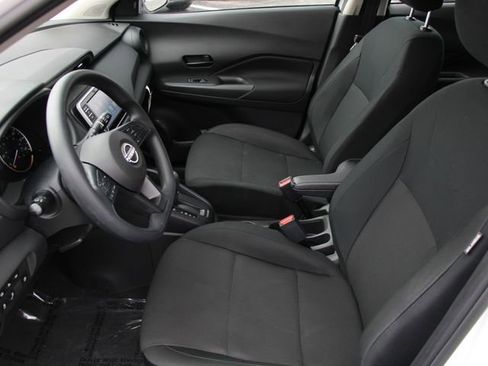 Certified 2025 Nissan Kicks Play S FWD image 15