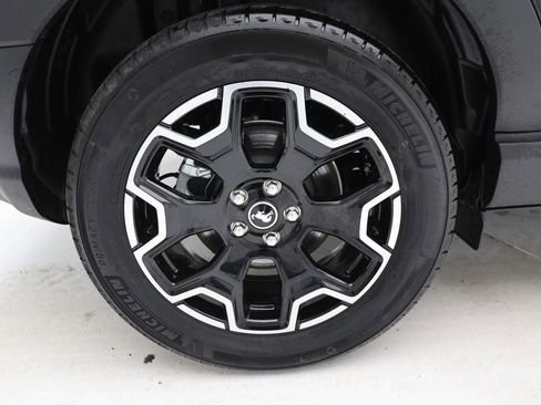 Used 2025 Ford Bronco Sport Outer Banks w/ Outer Banks Tech Package+ image 10