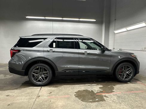 New 2026 Ford Explorer ST w/ Sun And Sound Package image 3