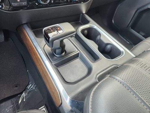 Used 2023 Chevrolet Silverado 1500 High Country w/ Technology Package AWD/4WD image 23