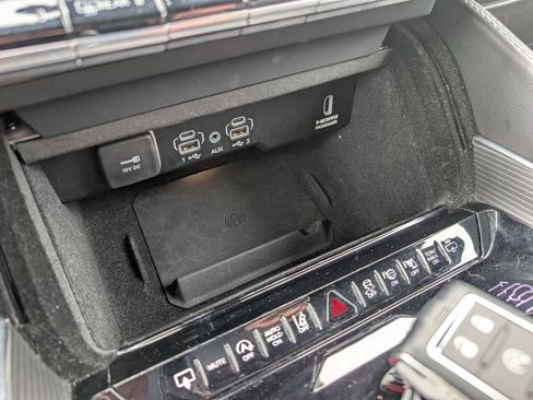 Used 2024 Jeep Grand Wagoneer L Series II w/ Quick Order Packagew 28T image 40