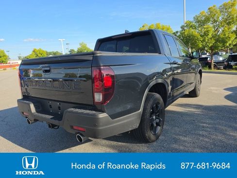 Used 2025 Honda Ridgeline Black Edition image 5
