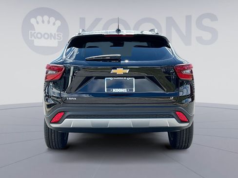 New 2026 Chevrolet Trax LT w/ Driver Confidence Package image 5