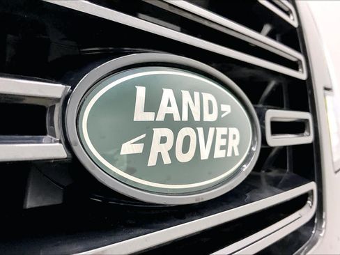 Used 2025 Land Rover Range Rover SE AWD/4WD image 10