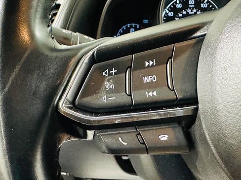 Used 2018 MAZDA MAZDA3 Touring FWD image 14