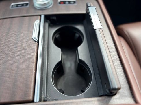 Used 2025 Lincoln Navigator Reserve AWD/4WD image 35