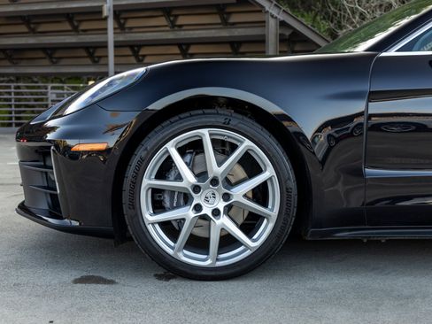 Certified 2024 Porsche Panamera 4 image 13
