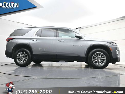 Used 2023 Chevrolet Traverse LT AWD/4WD image 27